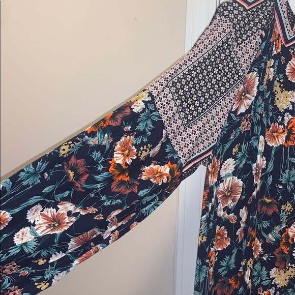 Flowy Top - Picture 2 of 4